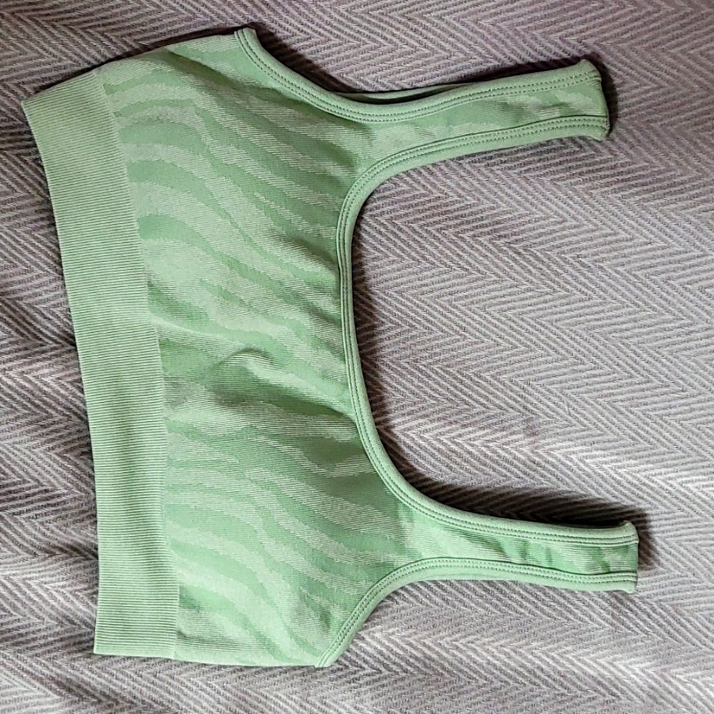 NWOTSports Bra